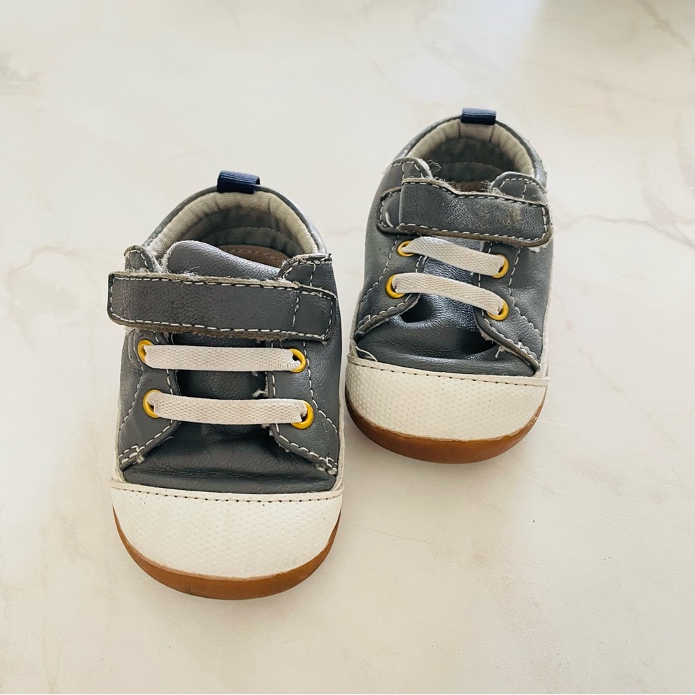 GUC See Kai Run Baby Shoes in Size 5 For Early Walkers